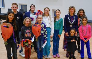 Zeister kinderlintjes voor negen jonge helden Zeister kinderlintjes voor negen jonge helden