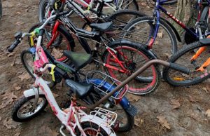 Montessori Kerckebosch knapt fietsen op voor AZC in Zeist Montessori Kerckebosch knapt fietsen op voor AZC in Zeist