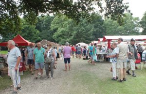 Grote Brocante Fair op Slot Zeist Grote Brocante Fair op Slot Zeist