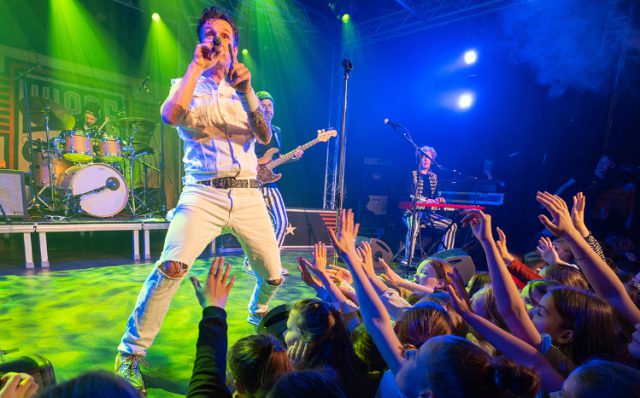 Reems Fotografie LR - Hippe Gasten brengen clubtour naar Zeist Reems Fotografie LR - Hippe Gasten brengen clubtour naar Zeist