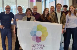 Lyceum Utrecht in Zeist ontvangt vignet Gezonde School Jordan MLU ontvangt Vignet gezonde school