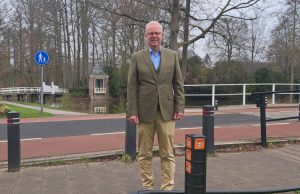 Laatste paaltje geplaatst op Wandel naar je Werk-dag Wethouder Walter van Dijk