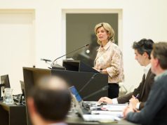 Slavernijverleden zichtbaar in geschiedenis van Zeist Burgemeester Langenacker reflecteert op onderzoek