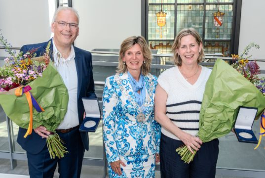 Erepenning voor vertrekkende wethouders in Zeist Erepenning voor vertrekkende wethouders in Zeist