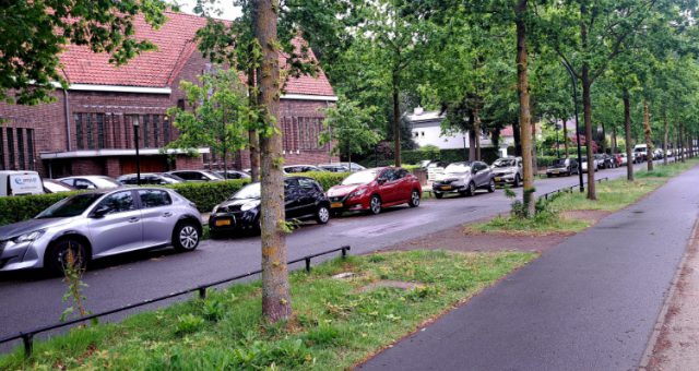 Ruim 150 bezwaren tegen betaald parkeren in Zeist Ruim 150 bezwaren tegen betaald parkeren in Zeist